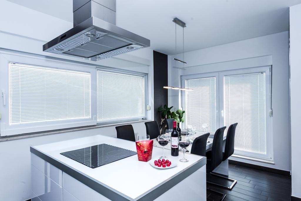 Apartment Sunny Spell Задар Экстерьер фото